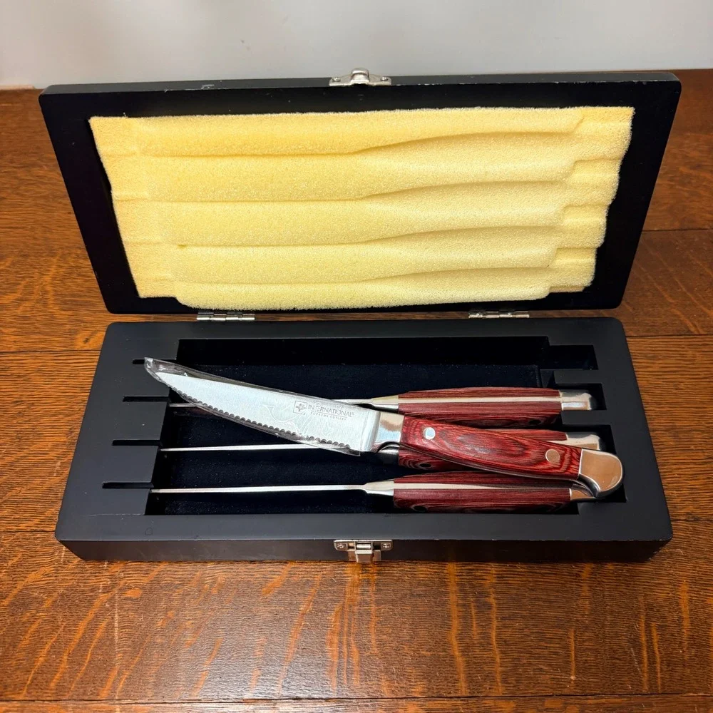 International Supreme Cutlery 4‎ Piece Steak Knife Set Red Pakkawood Wood Box